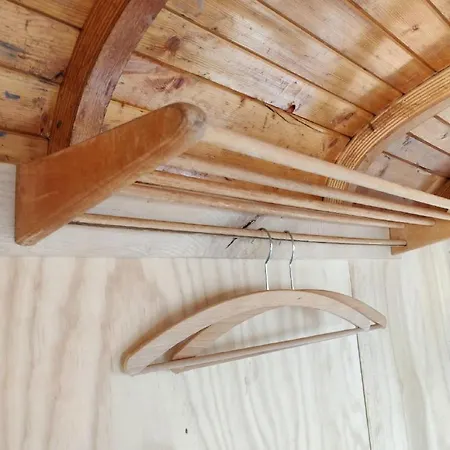 Pipowagen Overnachting Het Houten אתר קמפינג זאלטבומל