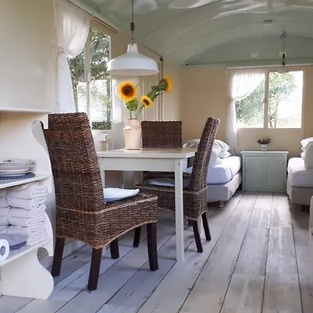 Pipowagen Overnachting Het Houten אתר קמפינג *